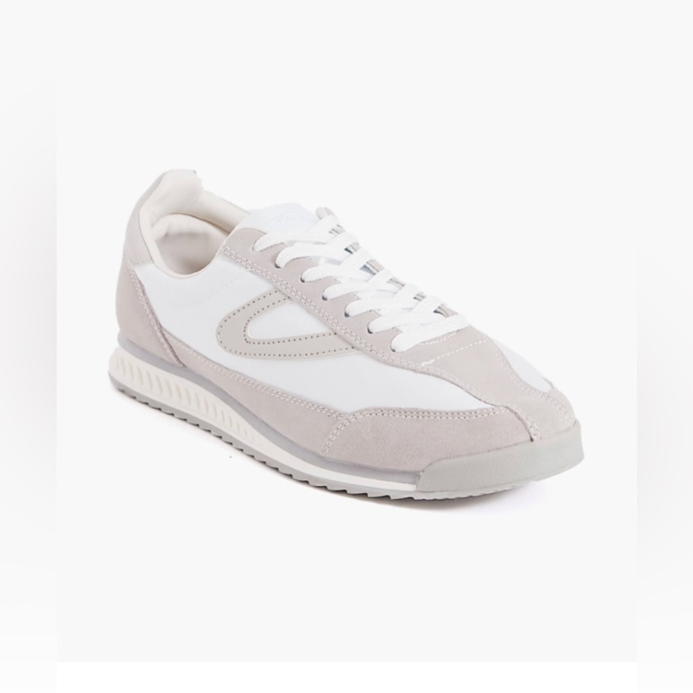 NWOB Tretorn Rowlins women sneakers size 10